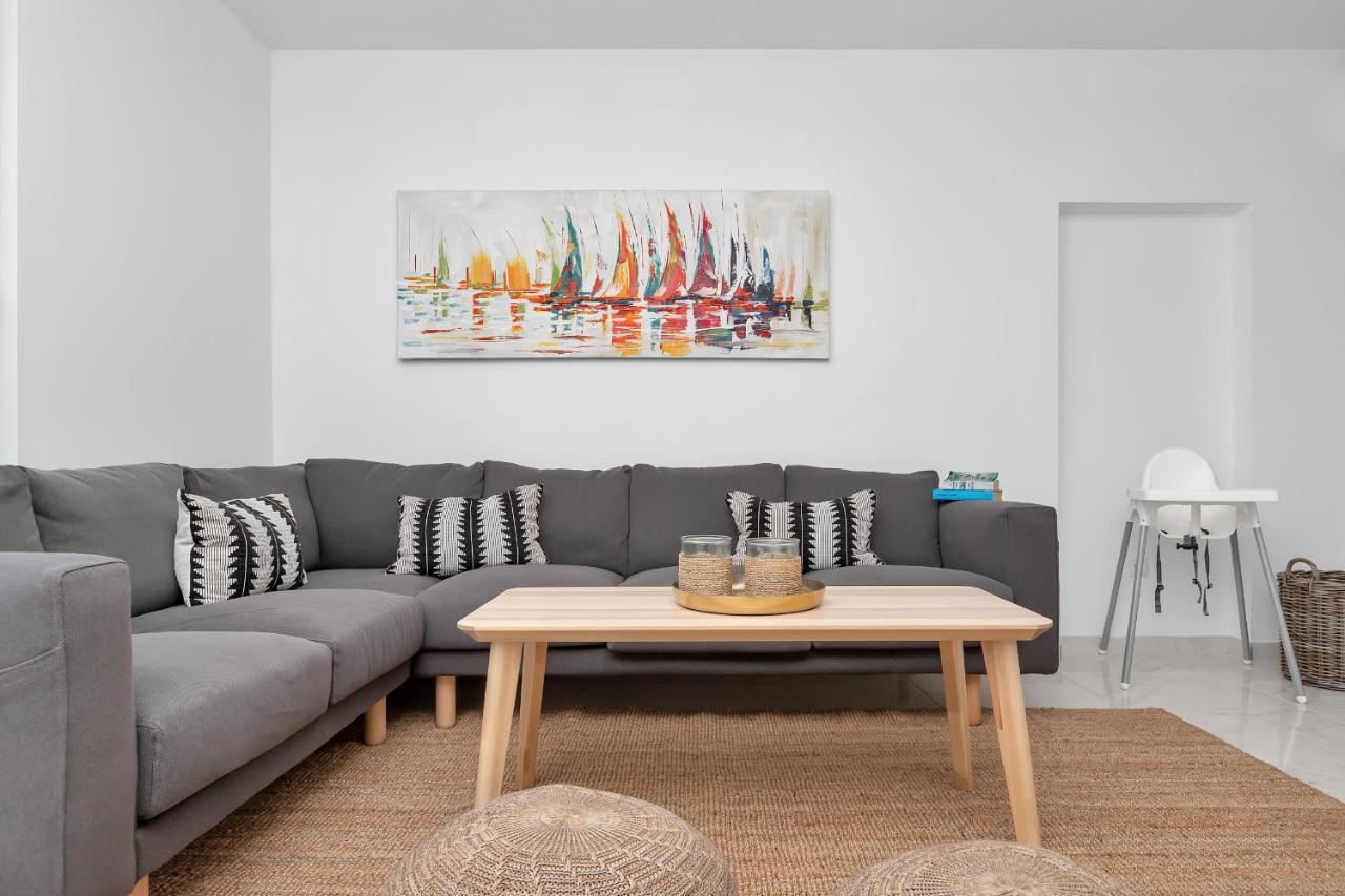 Apartment Lotte With Private Pool In The City Center! Макарска Экстерьер фото