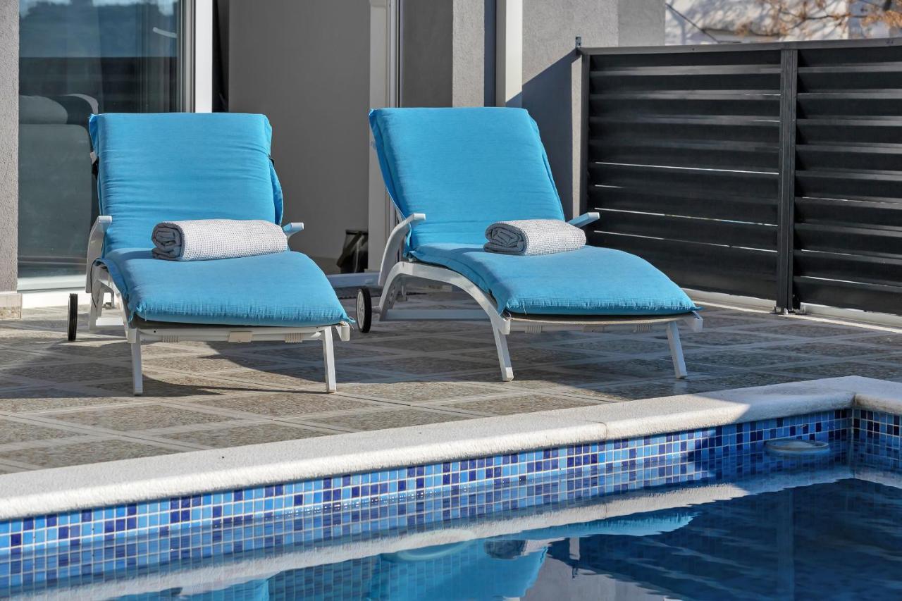 Apartment Lotte With Private Pool In The City Center! Макарска Экстерьер фото