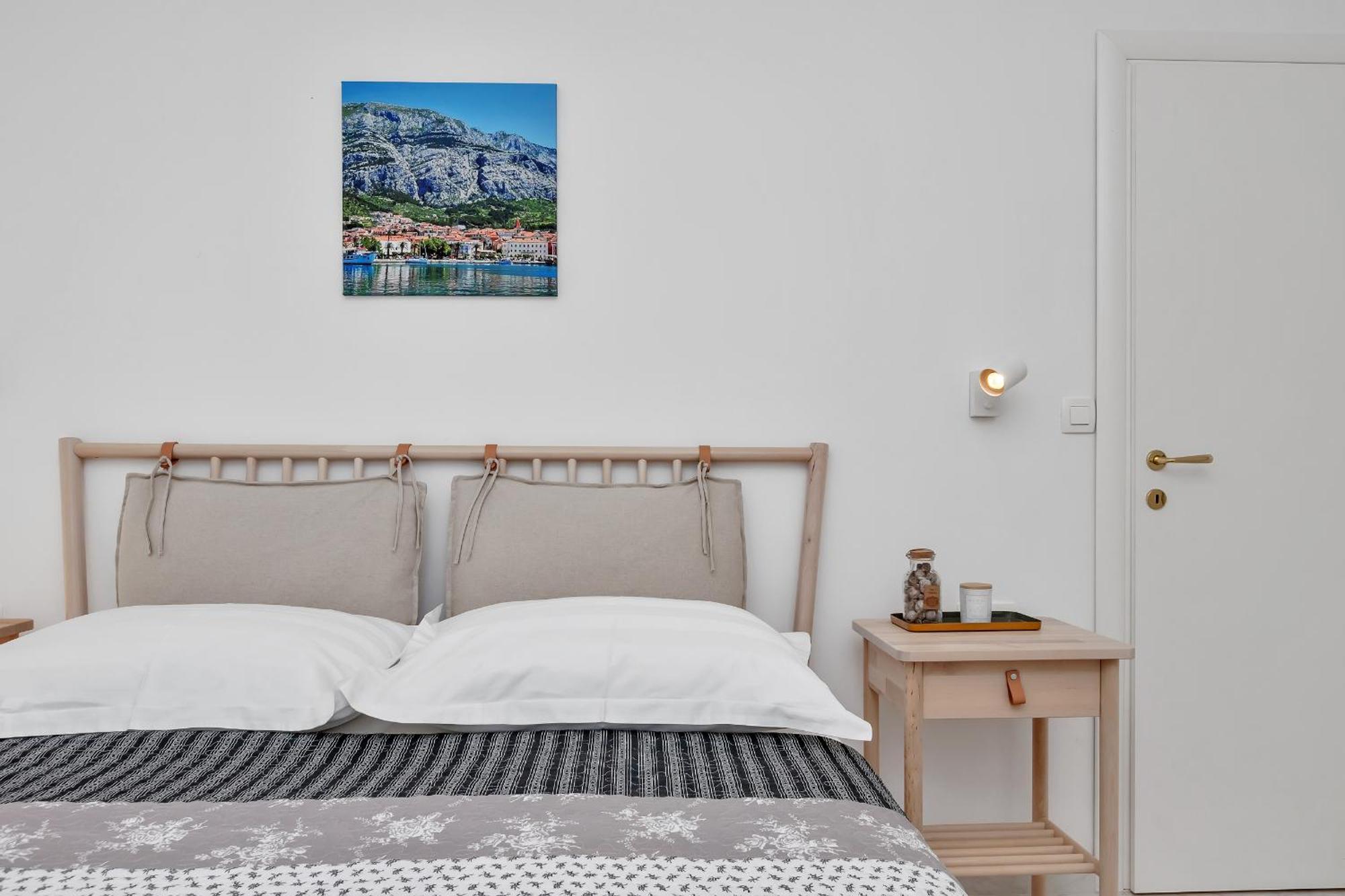 Apartment Lotte With Private Pool In The City Center! Макарска Номер фото